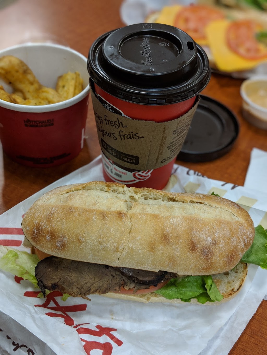 Tim Hortons | 3900 Innes Rd, Orléans, ON K1W 1K9, Canada | Phone: (613) 830-1873