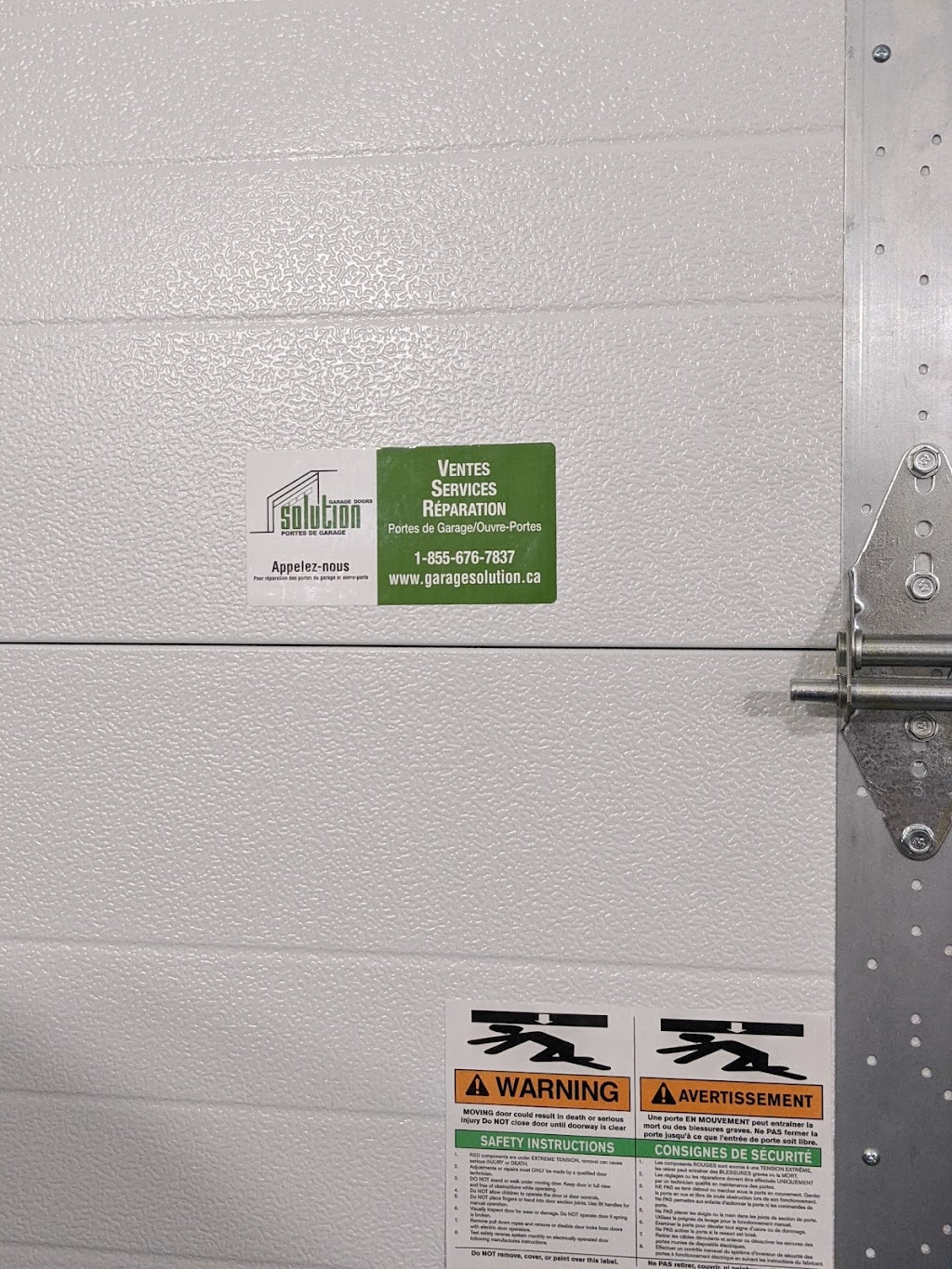 Solution Garage Doors | 3602 Bd Poirier, Saint-Laurent, QC H4R 2J5, Canada | Phone: (514) 418-0055