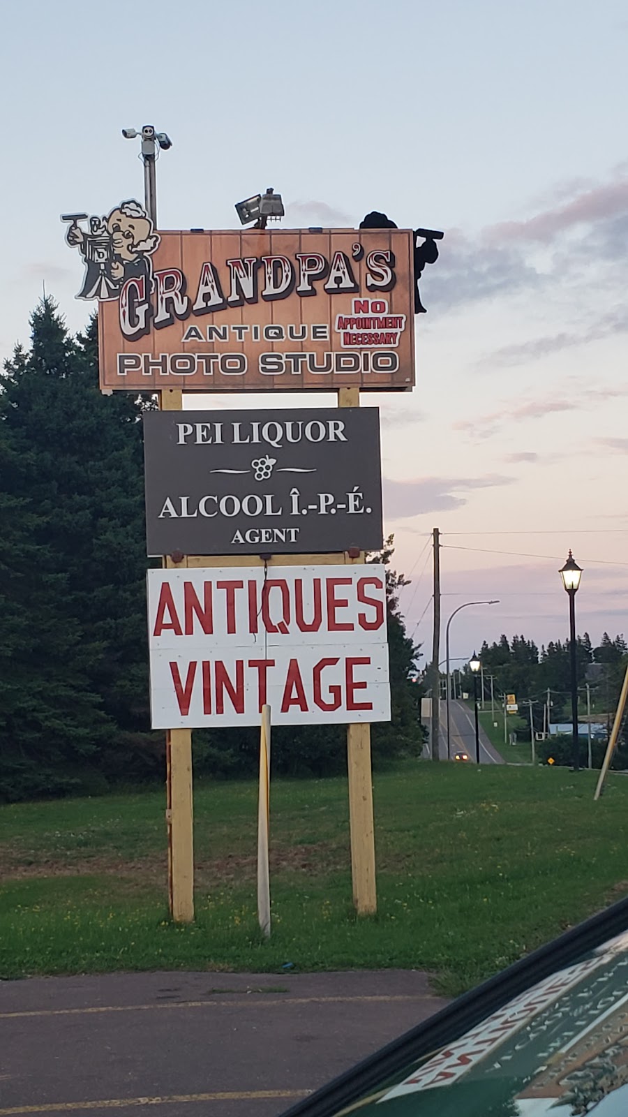 Grandpas Antique Photo Studio | 8932 Cavendish Rd #6, Hunter River, PE C0A 1N0, Canada | Phone: (902) 360-2000