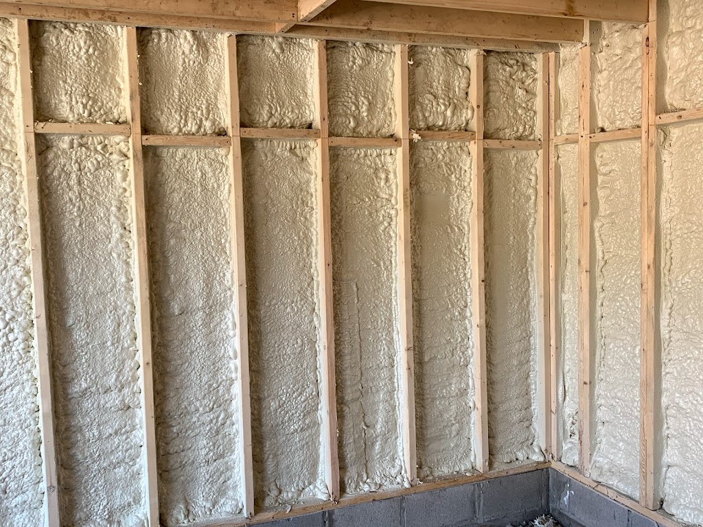 Master pro insulation | 16072 Shaws Creek Rd, Terra Cotta, ON L7C 1V7, Canada | Phone: (647) 882-3066