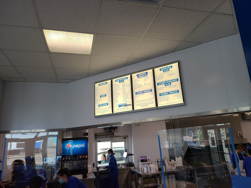 Peters Drive-In | 131 Leva Ave, Alberta T4E 1B2, Canada | Phone: (403) 356-5803