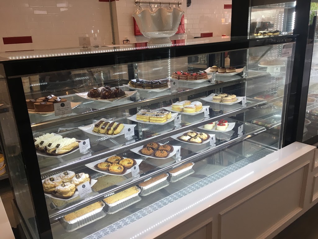 Les Moulins La Fayette - St Clair (Pickup and Delivery) | 689 St Clair Ave W, Toronto, ON M6C 1B2, Canada | Phone: (647) 352-5168