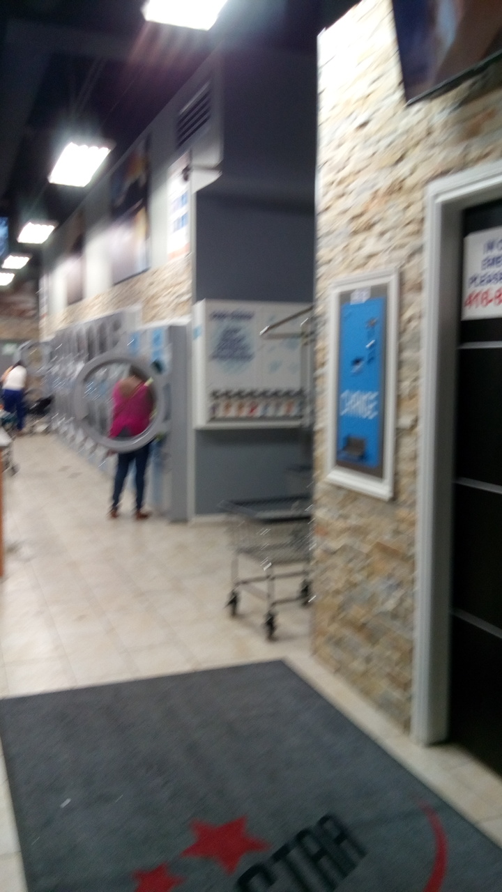Star Coin Laundry | 6210 Finch Ave W, Etobicoke, ON M9V 0A1, Canada | Phone: (416) 844-8468