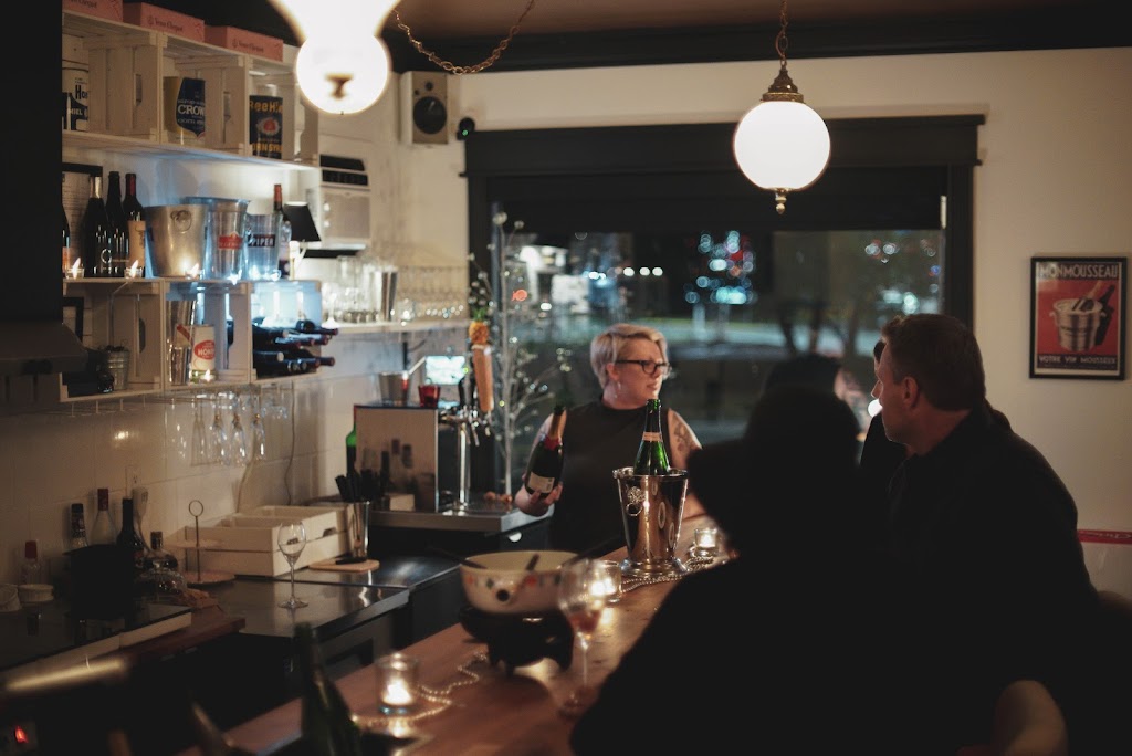 Moonlight & Eli | 627 1 Ave NE, Calgary, AB T2E 0B5, Canada | Phone: (825) 437-9202