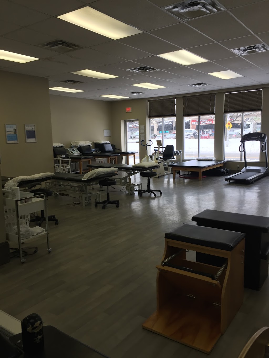Lifemark Physiotherapy Lakeshore | 135 Lakeshore Rd W, Oakville, ON L6K 1E4, Canada | Phone: (905) 337-2298