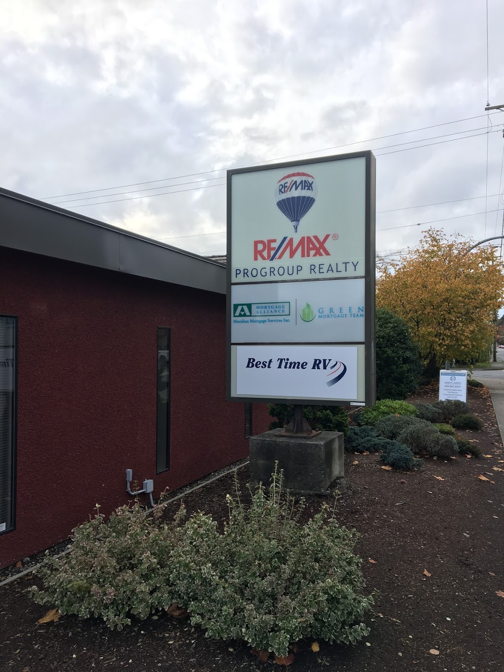 RE/MAX Progroup Realty | 5360 12 Ave, Delta, BC V4M 2B3, Canada | Phone: (604) 943-8080