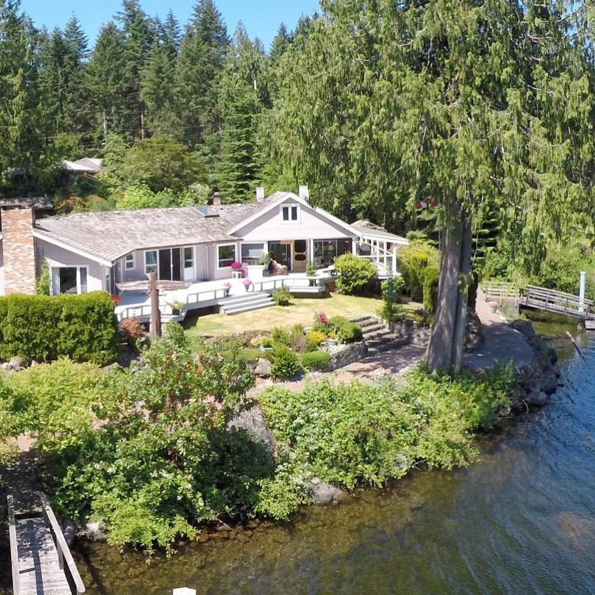 Layne Britton PREC RE/MAX Alliance | 770B Hillside Ave, Victoria, BC V8T 1Z6, Canada | Phone: (250) 588-6011
