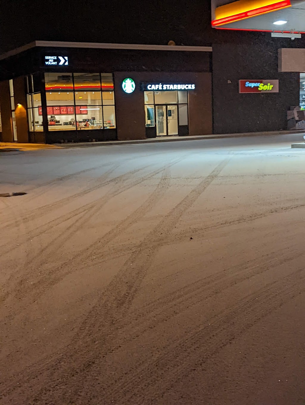 Starbucks | 4800 Bd Industriel, Sherbrooke, QC J1L 3A3, Canada | Phone: (819) 437-1844