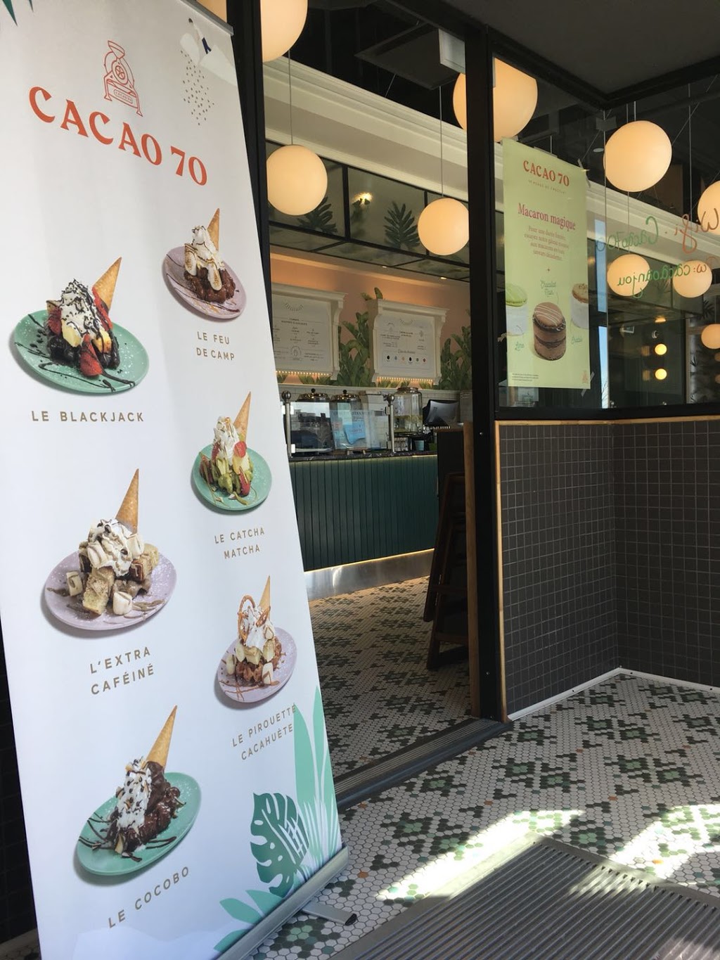 Cacao 70 Anjou | 7999 Boulevard des Galeries dAnjou, Anjou, QC H1M 1W9, Canada | Phone: (514) 355-7774