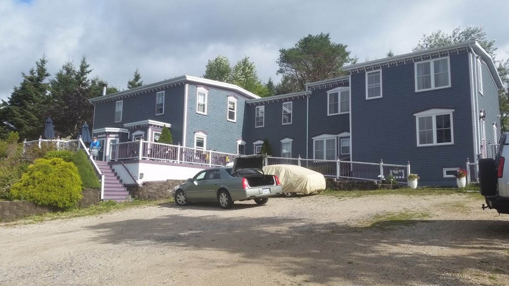 Surfside Inn | 9609 St Margarets Bay Rd, Hubbards, NS B0J 1T0, Canada | Phone: (902) 857-2417