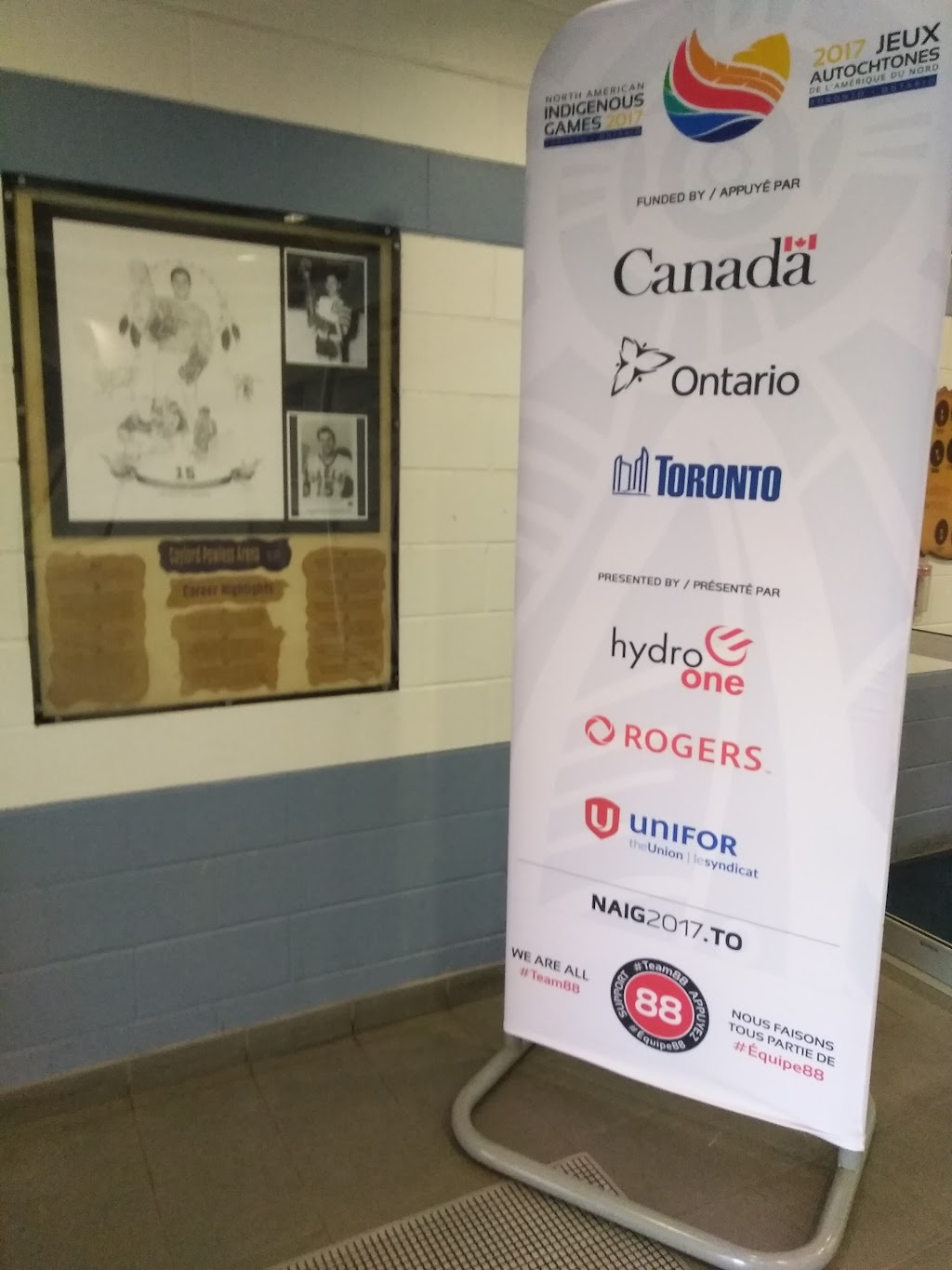 Gaylord Powless Arena | 1738 4th Line, Ohsweken, ON N0A 1M0, Canada | Phone: (519) 445-4311