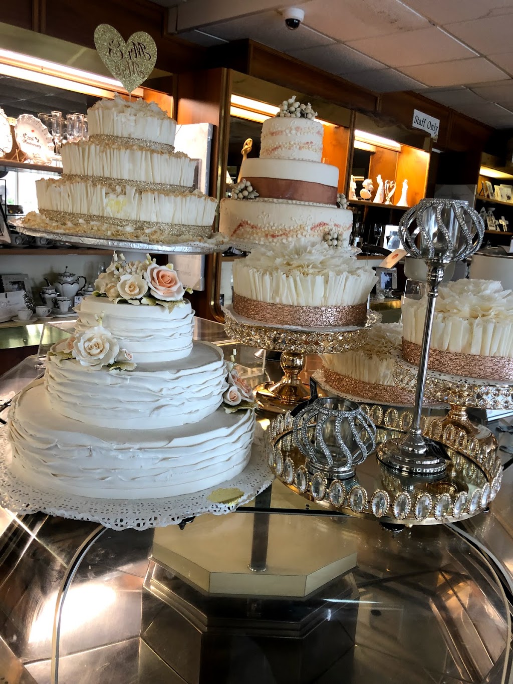 Criveller Cakes Chocolate | 4435 Portage Rd, Niagara Falls, ON L2E 6A7, Canada | Phone: (905) 356-9441
