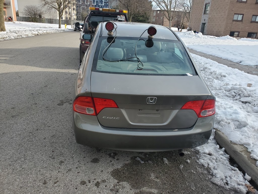 KW Scrap Car Removal Kitchener | 137 Ludolph St, Kitchener, ON N2R 0L9, Canada | Phone: (647) 625-8941