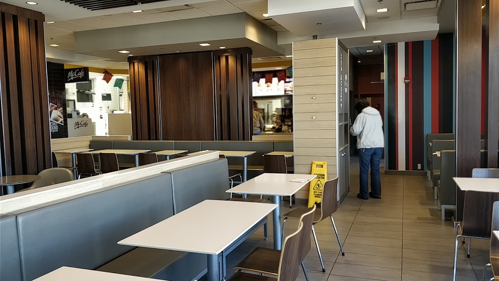 McDonalds | 222 Aviation Blvd NE, Calgary, AB T2E 7H8, Canada | Phone: (587) 230-1124