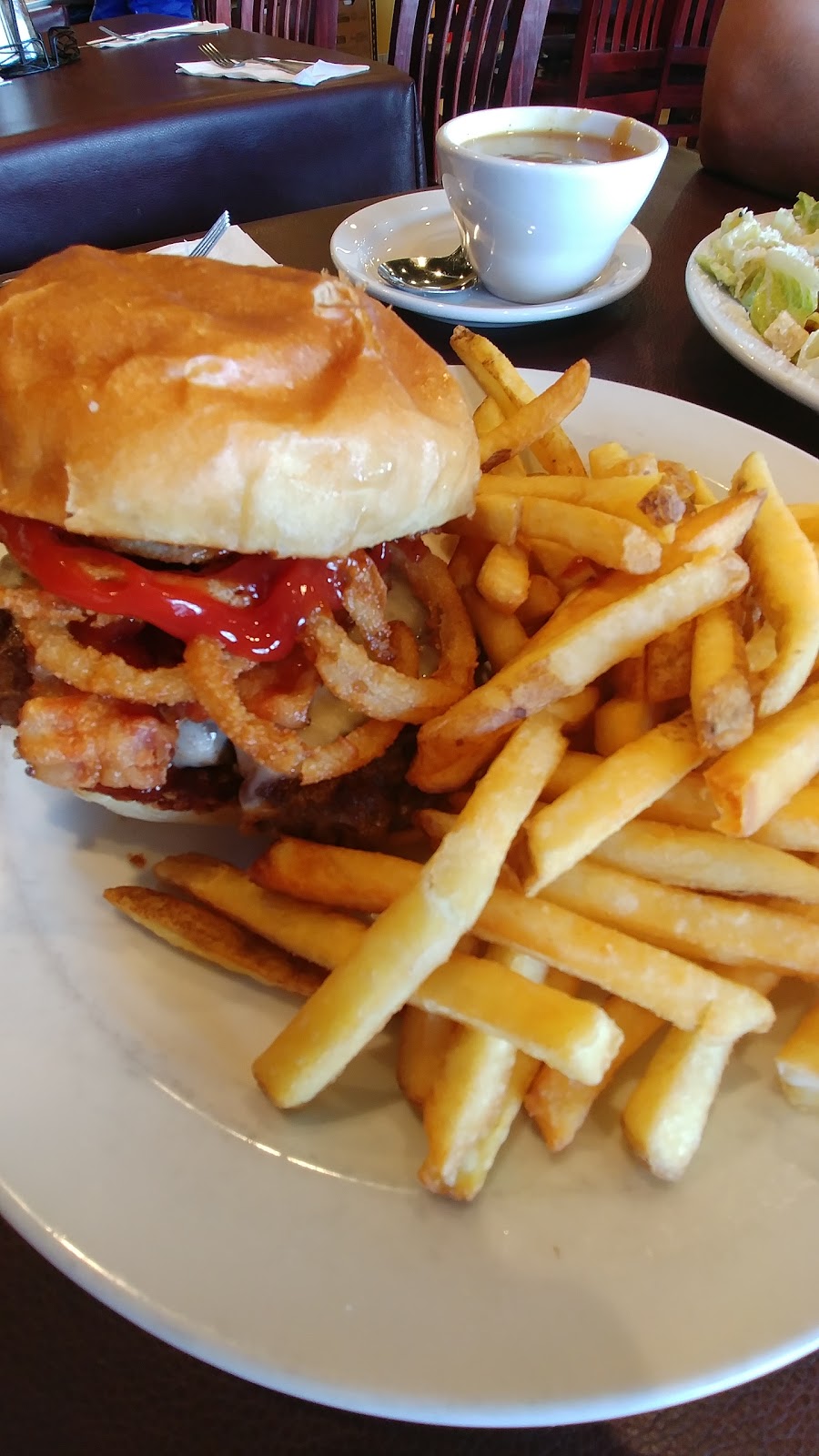 Brass Rail Restaurant | 978 Cole Harbour Rd, Dartmouth, NS B2V 1E7, Canada | Phone: (902) 435-6364