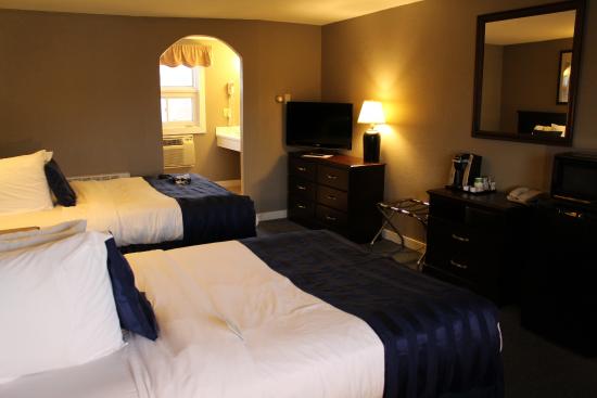 Newport City Inn and Suites | lodging | 444 E Main St #5883, Newport, VT 05855, USA | 8023346558 OR +1 802-334-6558