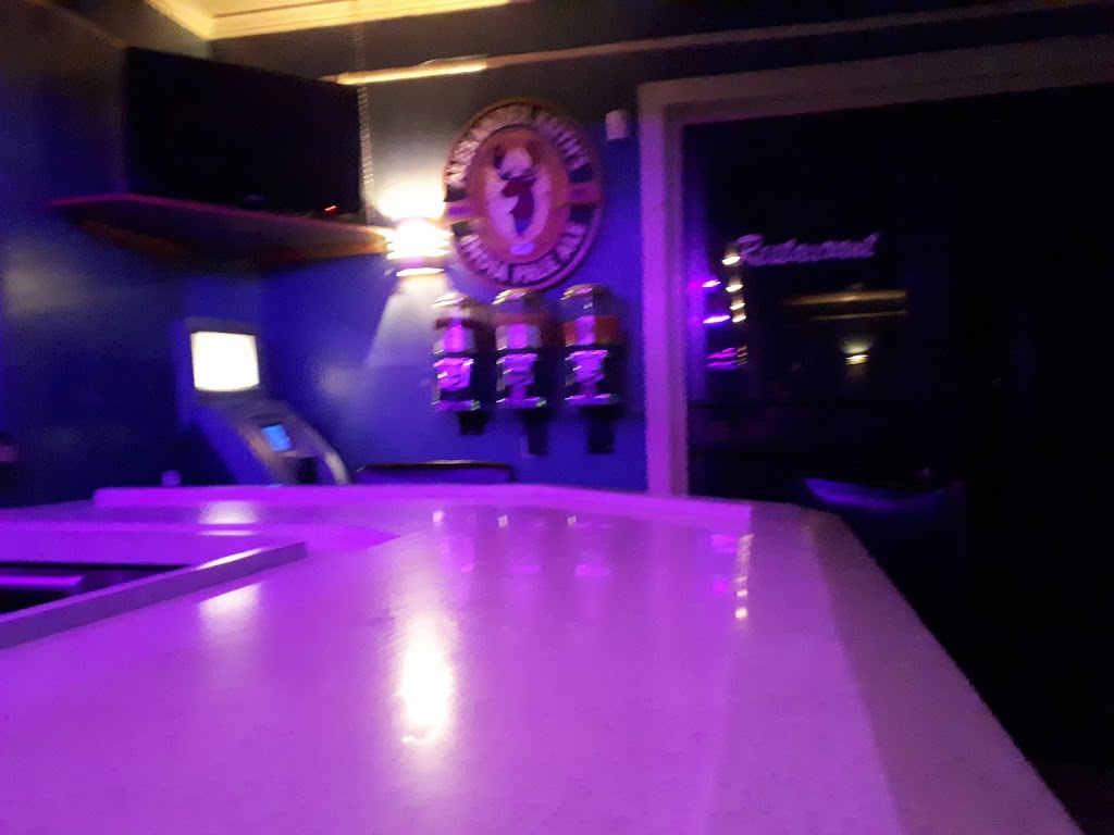 Bar Chez Bedette | 399 Rue Poitras, Dosquet, QC G0S 1H0, Canada | Phone: (418) 728-3007