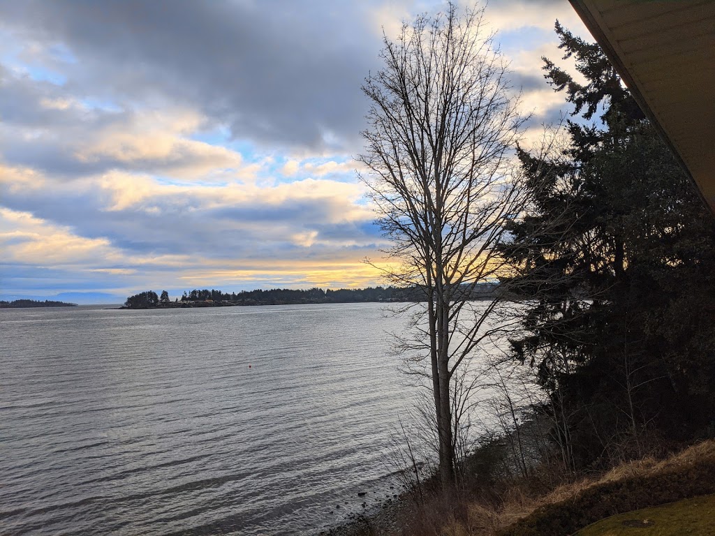 Ocean Sands Resort | 1165 Resort Dr #21, Parksville, BC V9P 2E2, Canada | Phone: (877) 733-5969