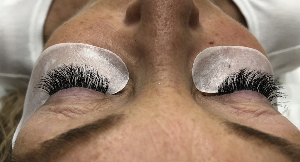 The lash boutique | 3099 Tillmann Road, London, ON N6P 0B8, Canada | Phone: (226) 503-8782