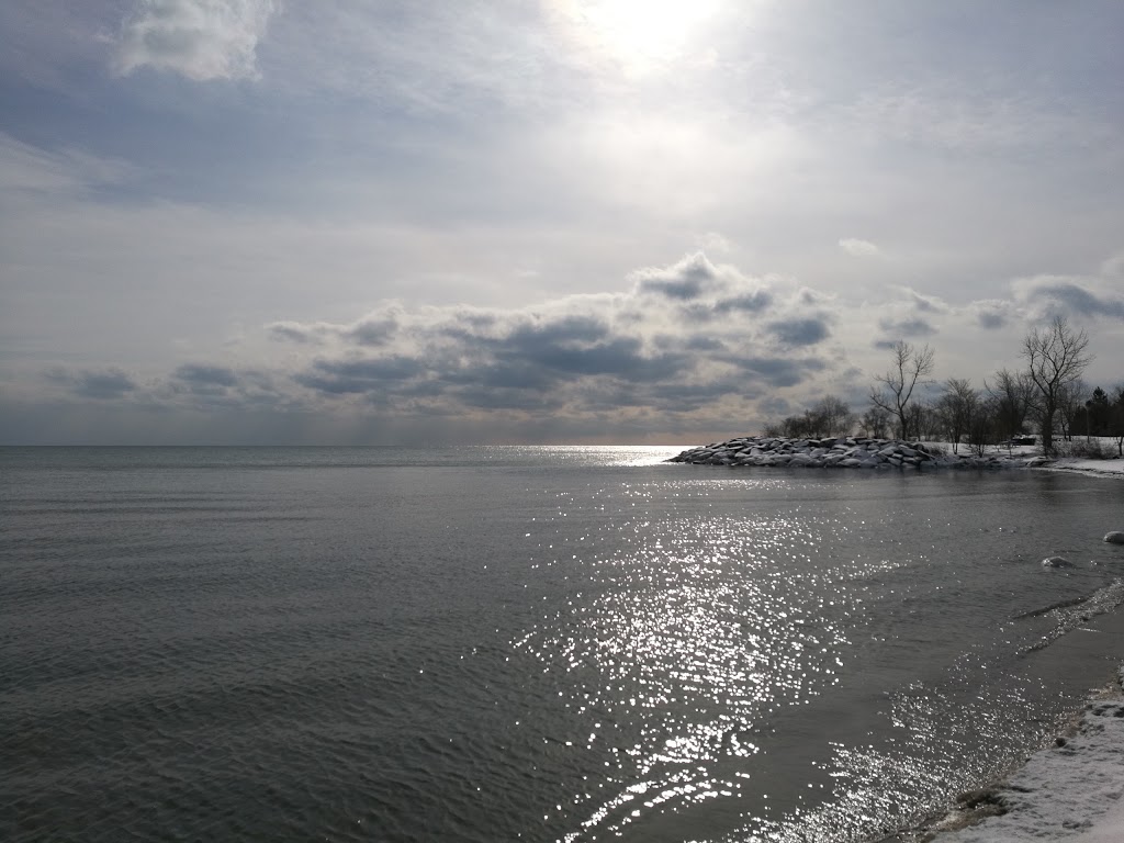 Bluffers Park Parking | Bluffers Park, Toronto, ON M1M 3W3, Canada