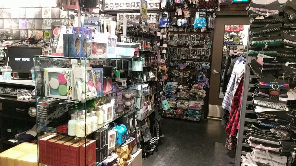 Hot Topic | First Level, 100 Anderson Rd SE Unit #7, Calgary, AB T2J 3V1, Canada | Phone: (403) 726-7811