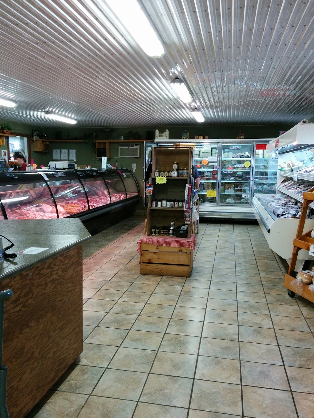 Riverview Country Market | 21 Riverside Dr, Charlottetown, PE C1A 9R9, Canada | Phone: (902) 892-9632