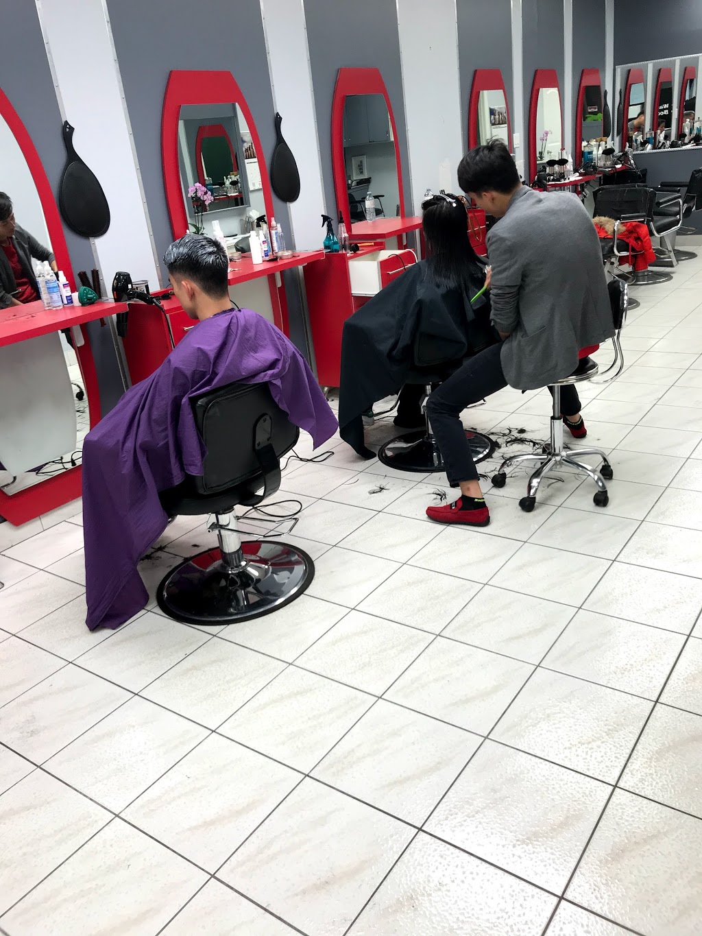 Hair express | 680 Silver Creek Blvd, Mississauga, ON L5A 3Z1, Canada | Phone: (905) 566-0164
