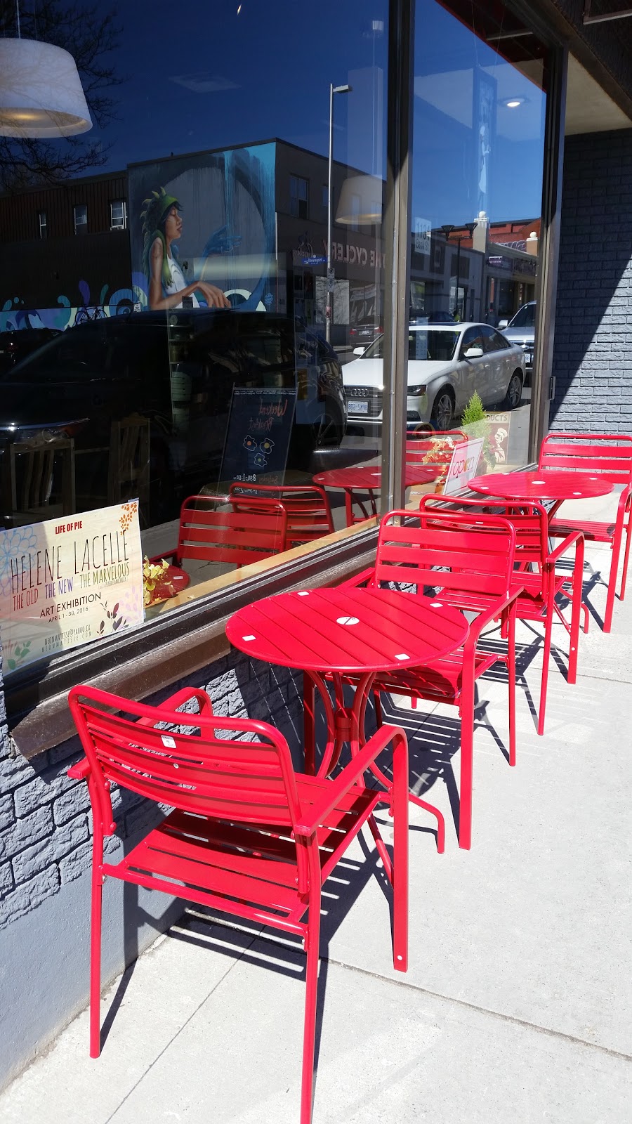 Life of Pie | 1134 Bank St, Ottawa, ON K1S 3X6, Canada | Phone: (613) 693-1853