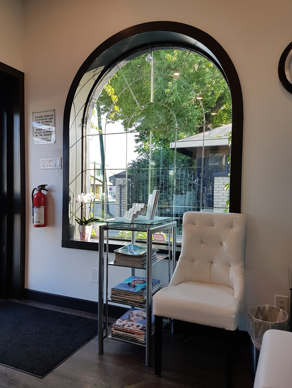 Total Look Hair Design & Day Spa | 397 Eveline St, Selkirk, MB R1A 1N7, Canada | Phone: (204) 785-9262