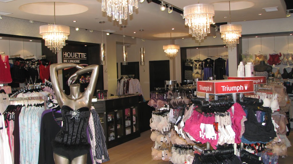 Silhouette Fine Lingerie | 2970 King George Blvd #8, Surrey, BC V4P 0E6, Canada | Phone: (604) 541-1007