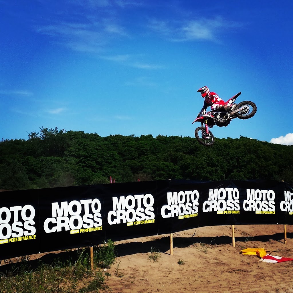 R J Motosport | 1633 Old Second Rd S, Midhurst, ON L9X 1N9, Canada | Phone: (705) 722-3800