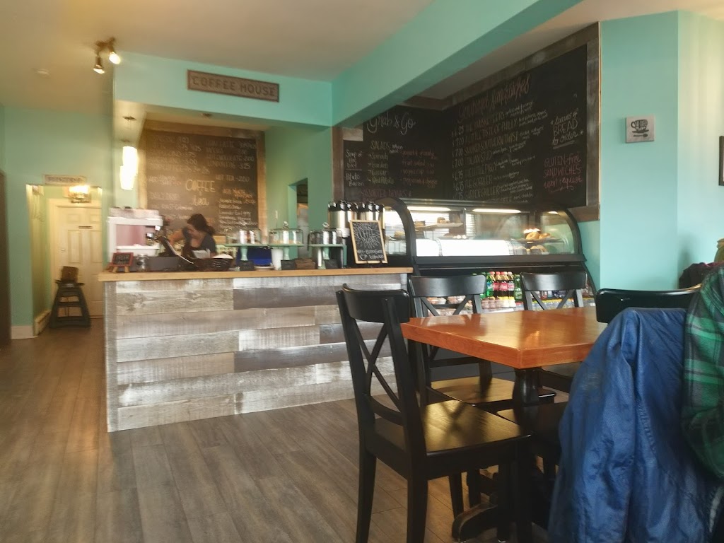 Bistro 300 | 300 Main St, Middleton, NS B0S 1P0, Canada | Phone: (902) 825-6558