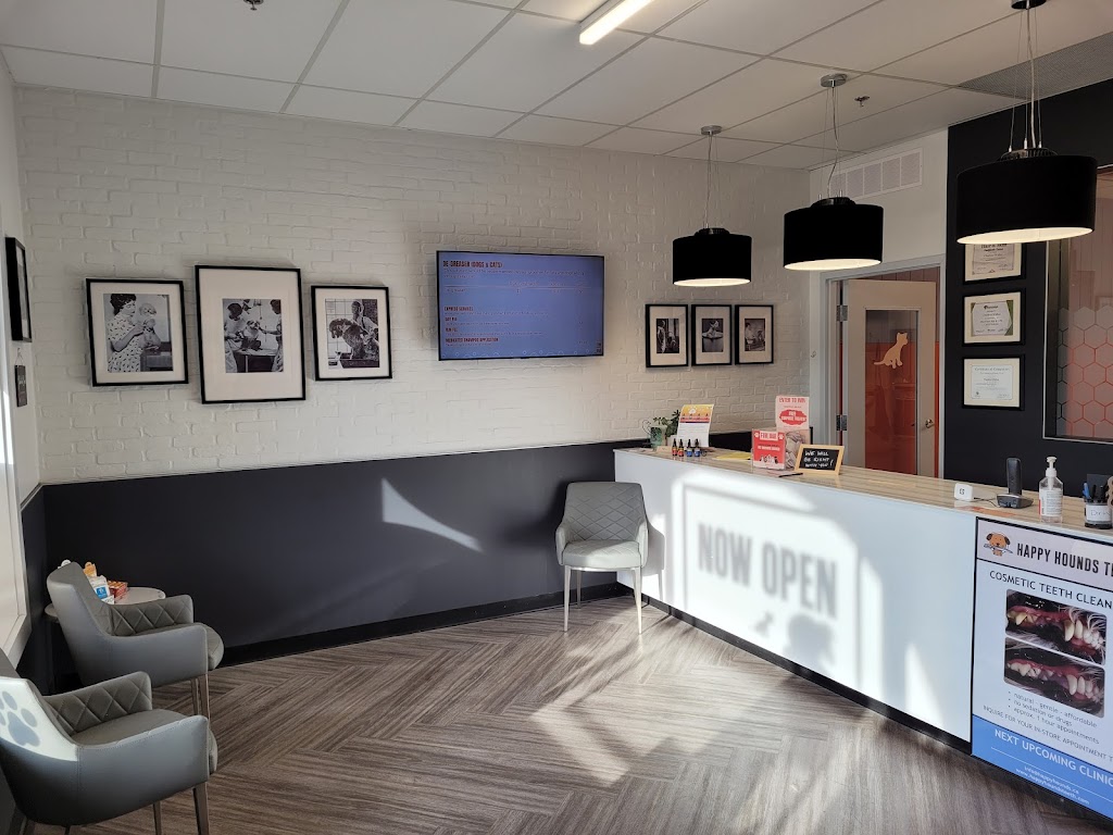 FUR BAR | 17665 Leslie St Unit 8, Newmarket, ON L3Y 3E3, Canada | Phone: (905) 953-1313