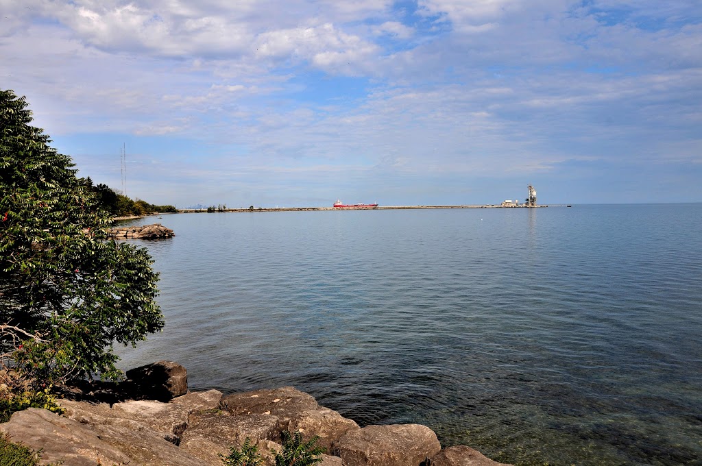 Arkendo Park | 2494 Lakeshore Rd E, Oakville, ON L6J 7Y6, Canada