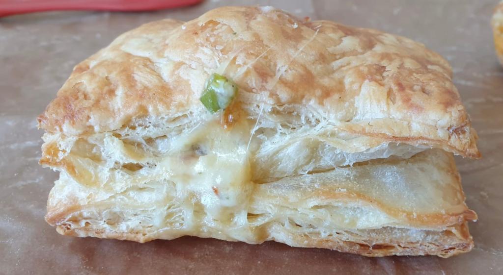 Zarnas Special Puffs & Bakery Products | 960 Markham Rd, Scarborough, ON M1H 2Y4, Canada | Phone: (647) 554-2260