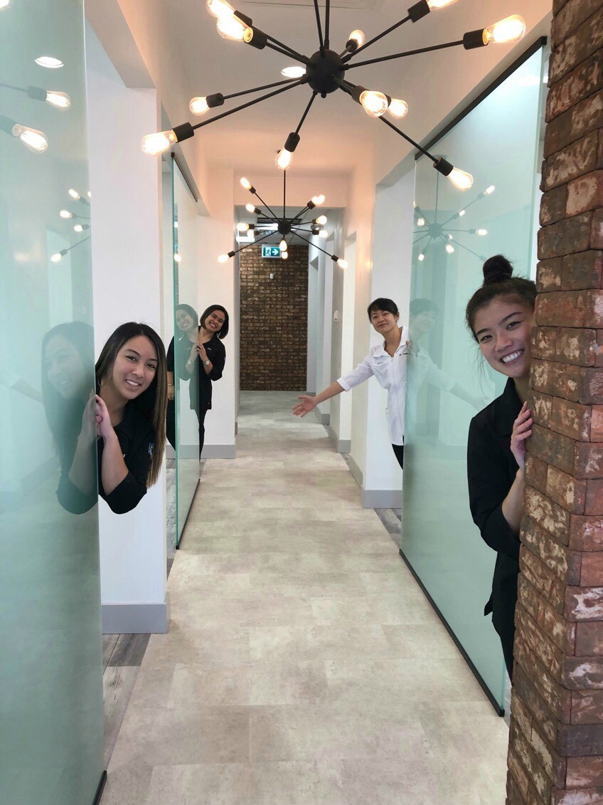 Tooth Booth | 4178 Main St, Vancouver, BC V5V 3P7, Canada | Phone: (604) 423-4283
