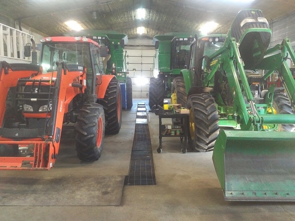 4/44 Services | 95 SK-4, Elrose, SK S0L 0Z0, Canada | Phone: (306) 378-4444