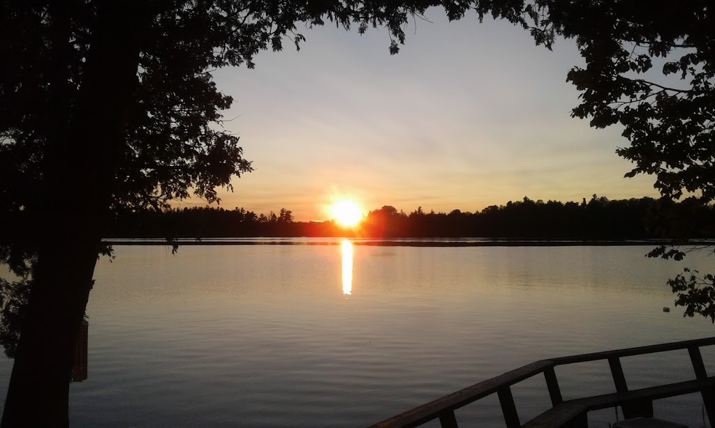 Oneills Cottages | 200 N Beaver Lake Rd, Erinsville, ON K0K 2A0, Canada | Phone: (613) 379-5111