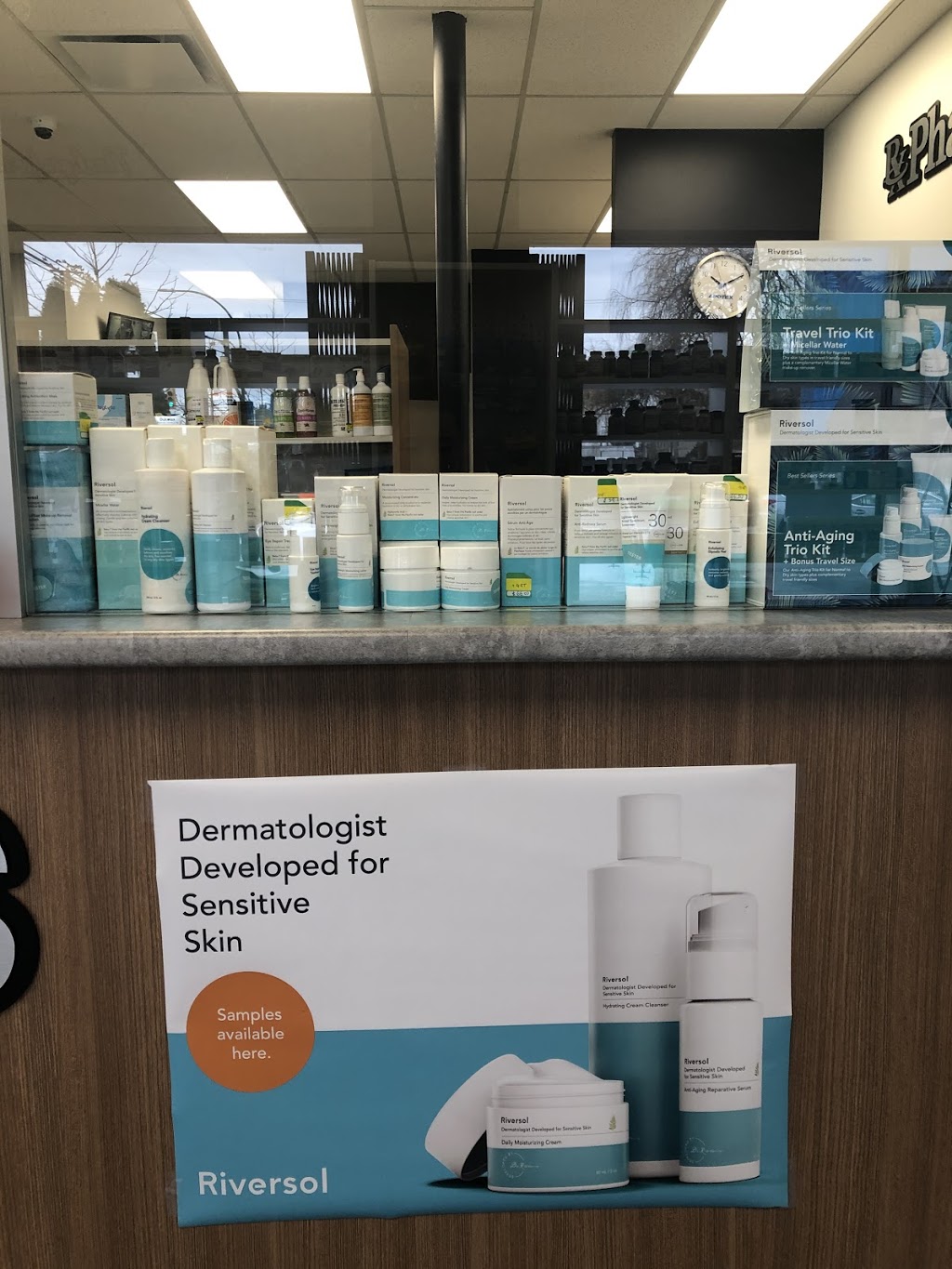 Apoteka Pharmacy | 7487 Edmonds St, Burnaby, BC V3N 1B3, Canada | Phone: (604) 526-7778