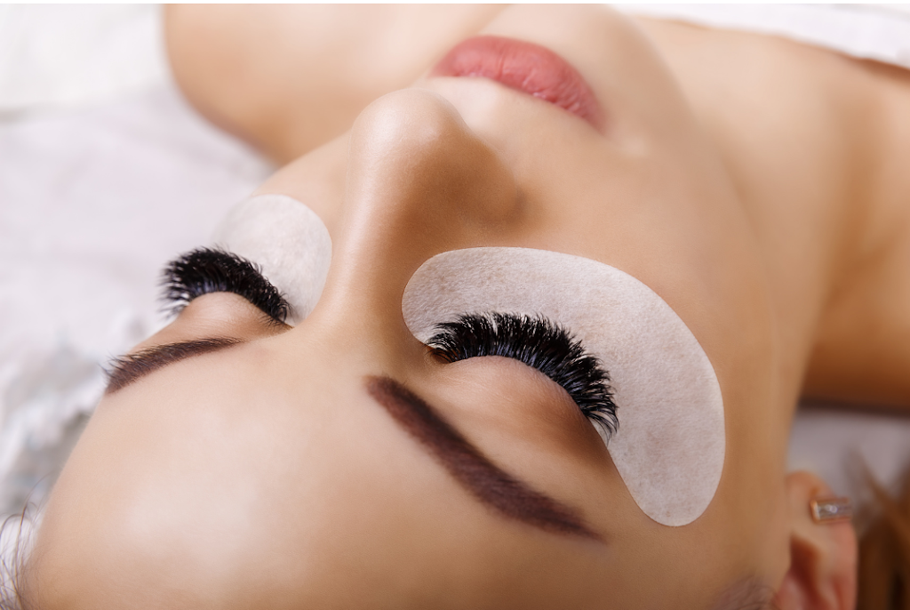 Patrices Beauty Room | 3054 Biscay Rd, Duncan, BC V8L 4V8, Canada | Phone: (250) 580-7771