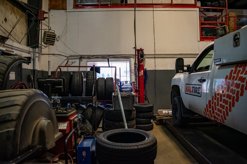 Kal Tire | 1117 Industrial Way, Squamish, BC V8B 0H1, Canada | Phone: (604) 892-1070