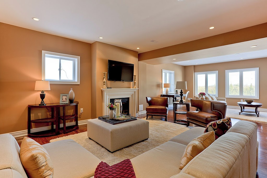 Centre Staged Inc. | 7-265 Hanlon Creek Boulevard, Guelph, ON N1C 0A1, Canada | Phone: (519) 591-2656