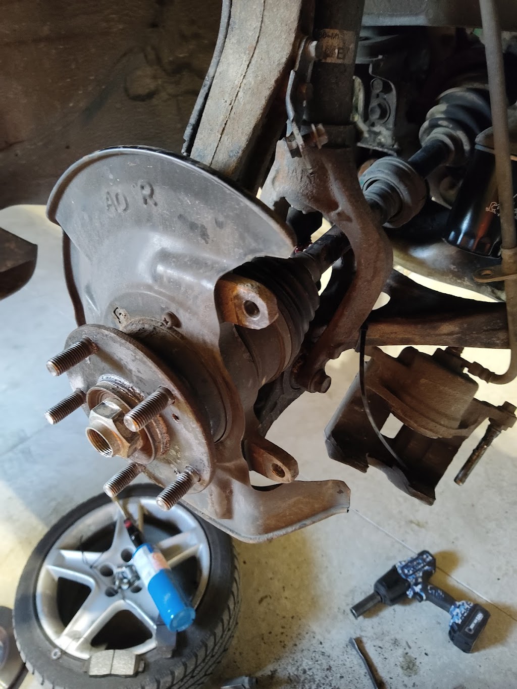 Squid`s repairs | 265 Abalone Pl NE, Calgary, AB T2A 6S2, Canada | Phone: (587) 717-0572