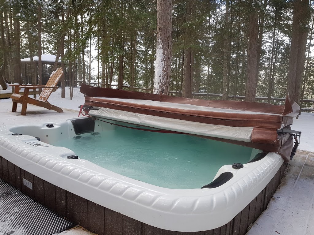 Auberge le Cosy / Tremblant | 4273 Route des Tulipes, La Conception, QC J0T 1M0, Canada | Phone: (819) 686-5289