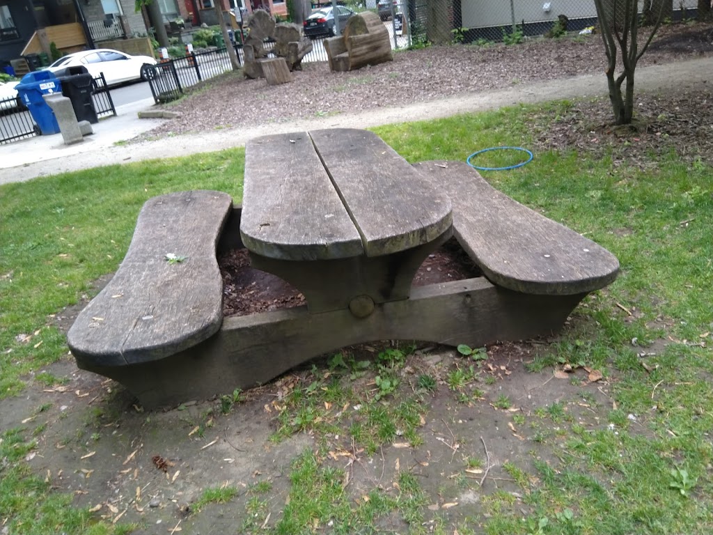 McCleary Playground | 75 McGee St, Toronto, ON M4M 2L1, Canada | Phone: (800) 306-3319