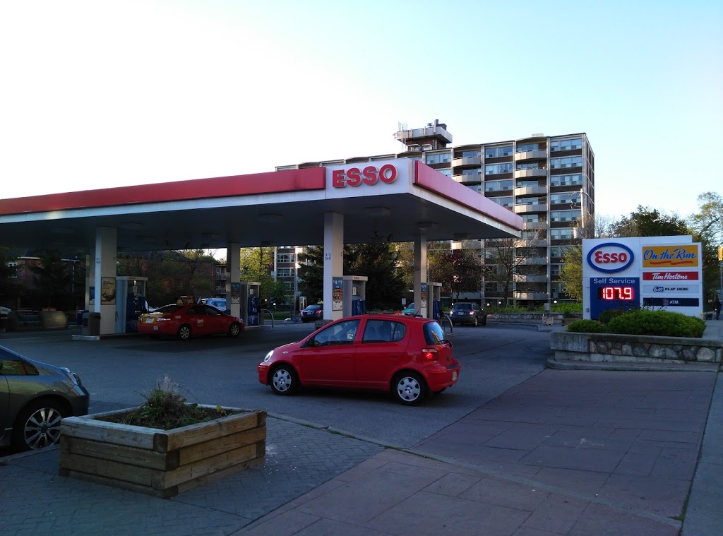 Tim Hortons | 381 Mt Pleasant Rd, Toronto, ON M4S 2L5, Canada | Phone: (416) 481-6464