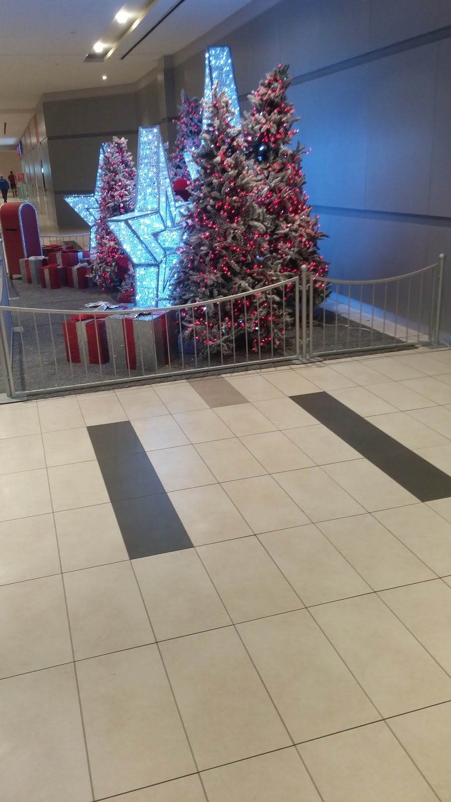 Merivale Mall | 1642 Merivale Rd, Nepean, ON K2G 4A1, Canada | Phone: (613) 226-1290
