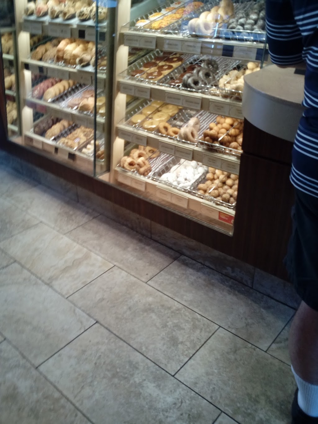 Tim Hortons | 563 Niagara St N, Welland, ON L3C 1L7, Canada | Phone: (905) 734-8202