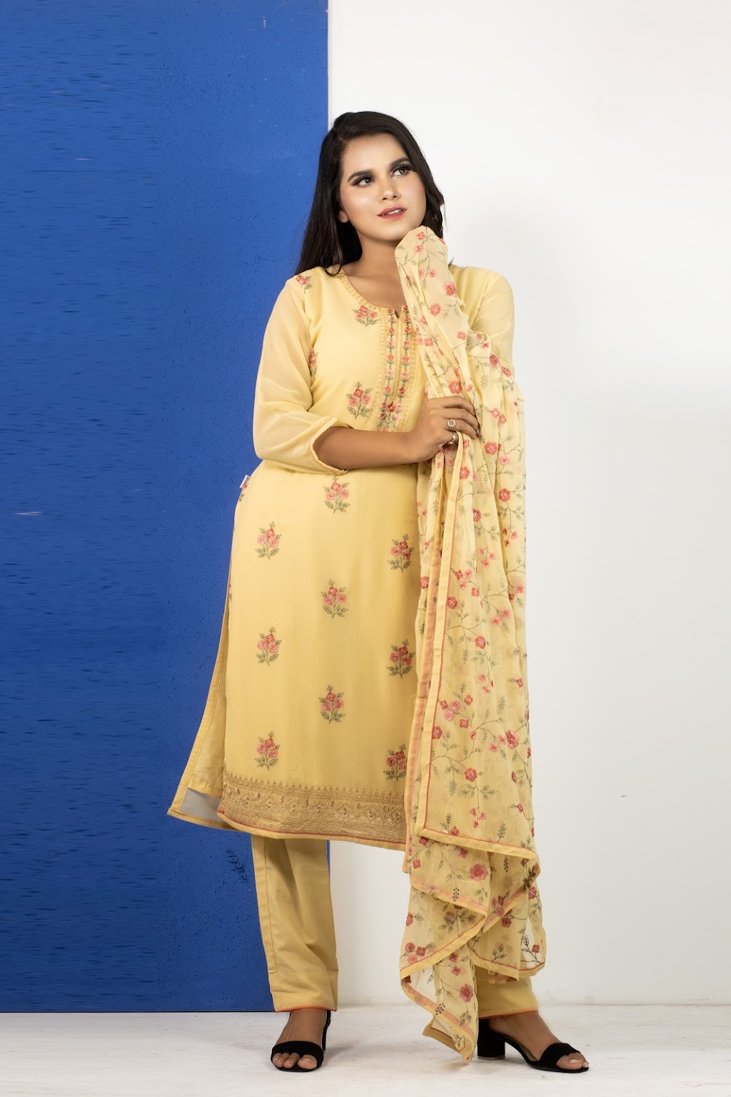 SHALUK | 11 Echo Glen Rd, Toronto, ON M1G 3W2, Canada | Phone: (647) 707-6947