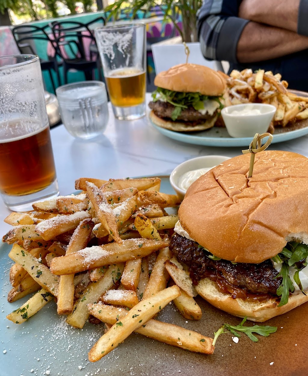 Taps Public House | 6570 Meadowvale Town Centre Cir, Mississauga, ON L5N 4B7, Canada | Phone: (905) 542-8277